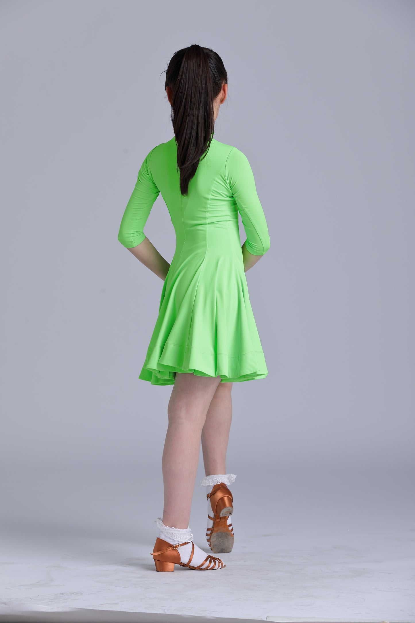 Green Pre-teen Juvenile Dress