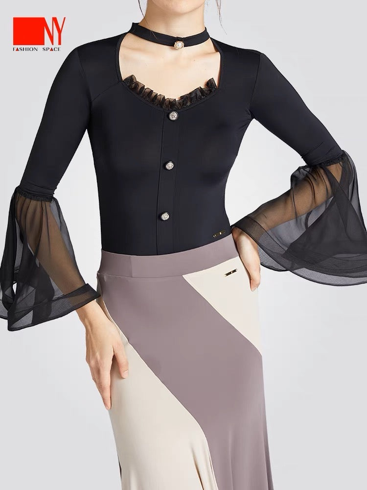 Leotard bell sleeves with choker