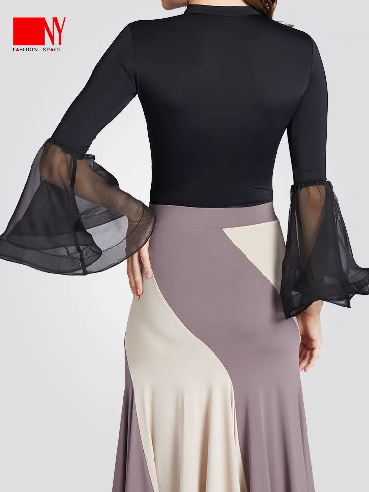 Leotard bell sleeves with choker