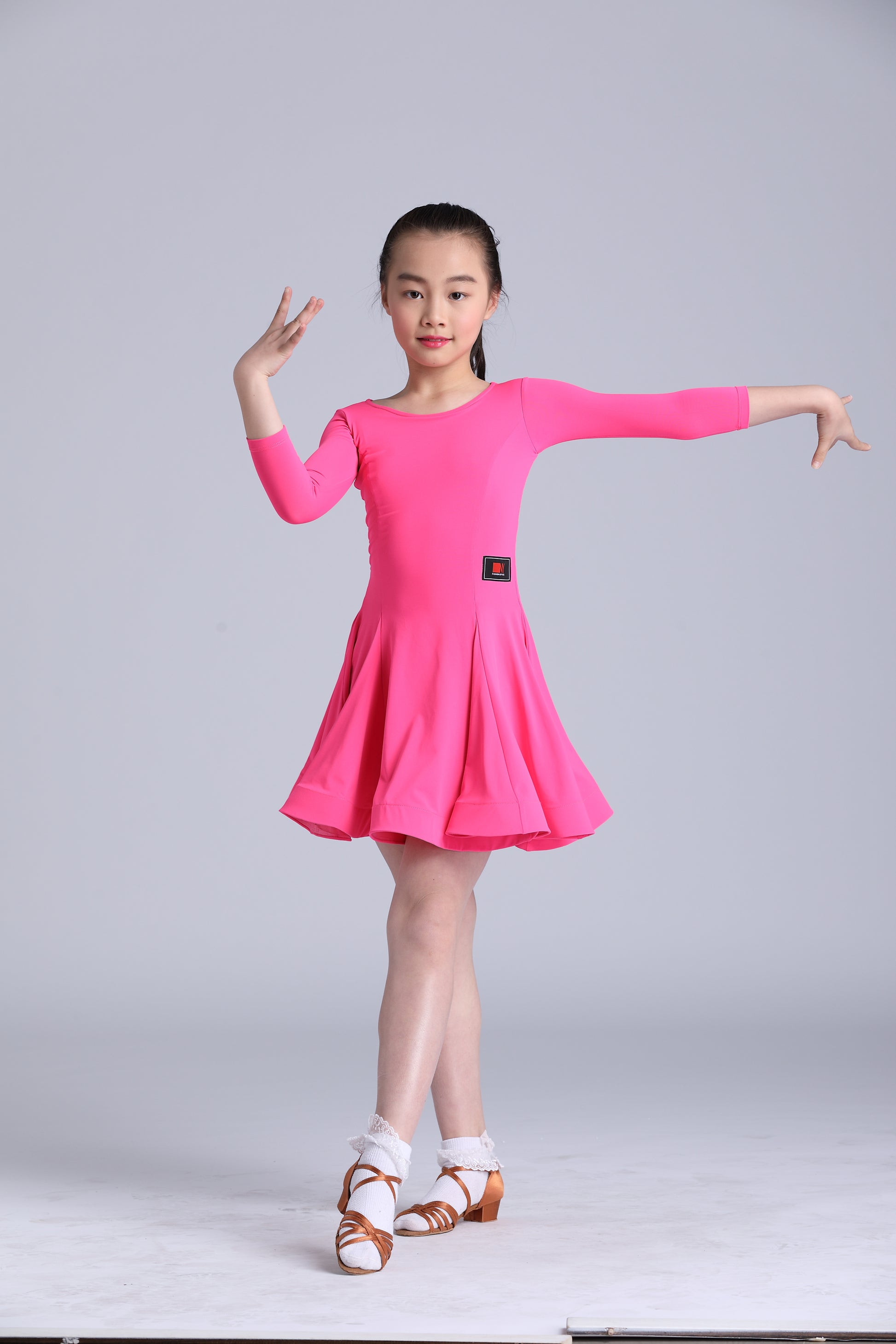Hot Pink Pre-teen Dress NY Fashion USA Hot Pink Pre-teen Dress NY Fashion USA